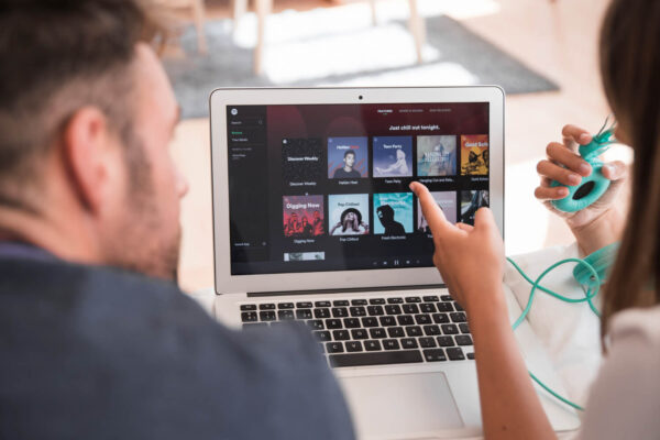 Growing Your Spotify Monthly Listeners (Without Bots)